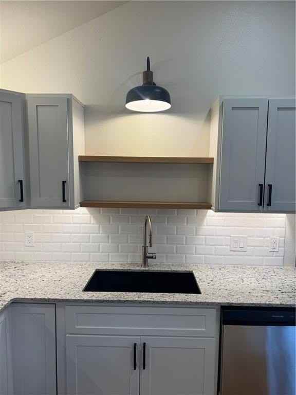 716 N Madison St - Photo 4 of 14