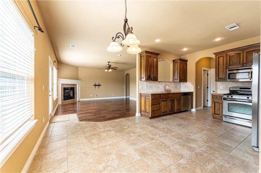 126 Angus Ln - Photo 7 of 24