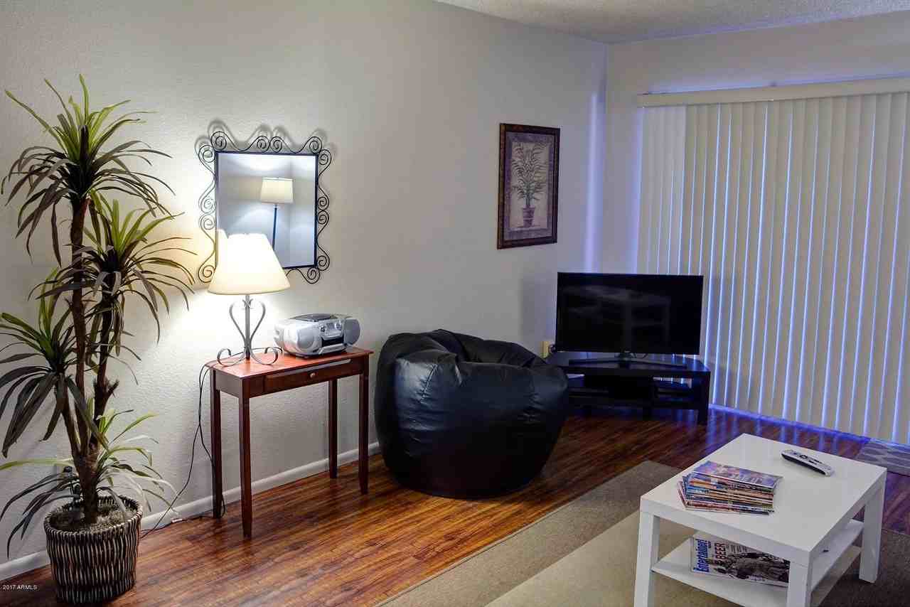 13803 North 30th Drive - Photo 3 of 14