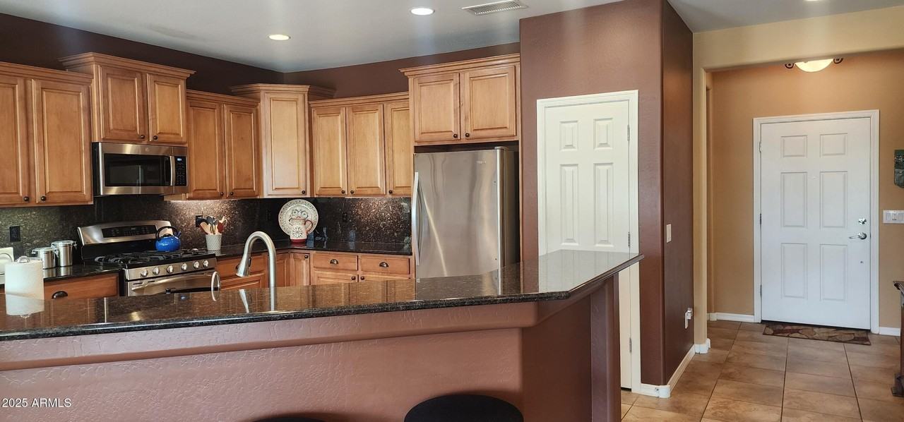 27013 West Potter Drive - Photo 4 of 29