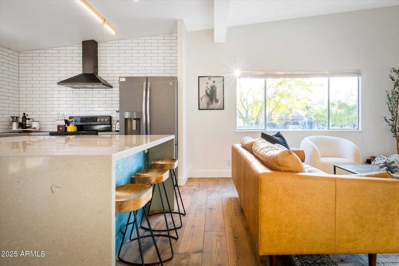 2307 51st Place - Photo 2 of 41