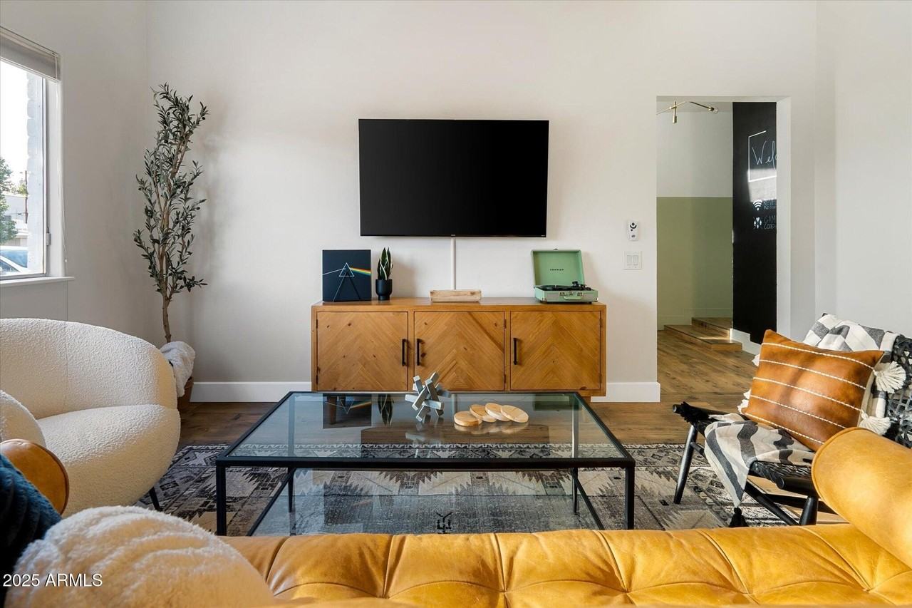 2307 51st Place - Photo 3 of 41