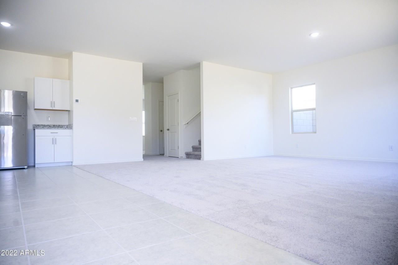 9525 West Illini Street - Photo 3 of 36