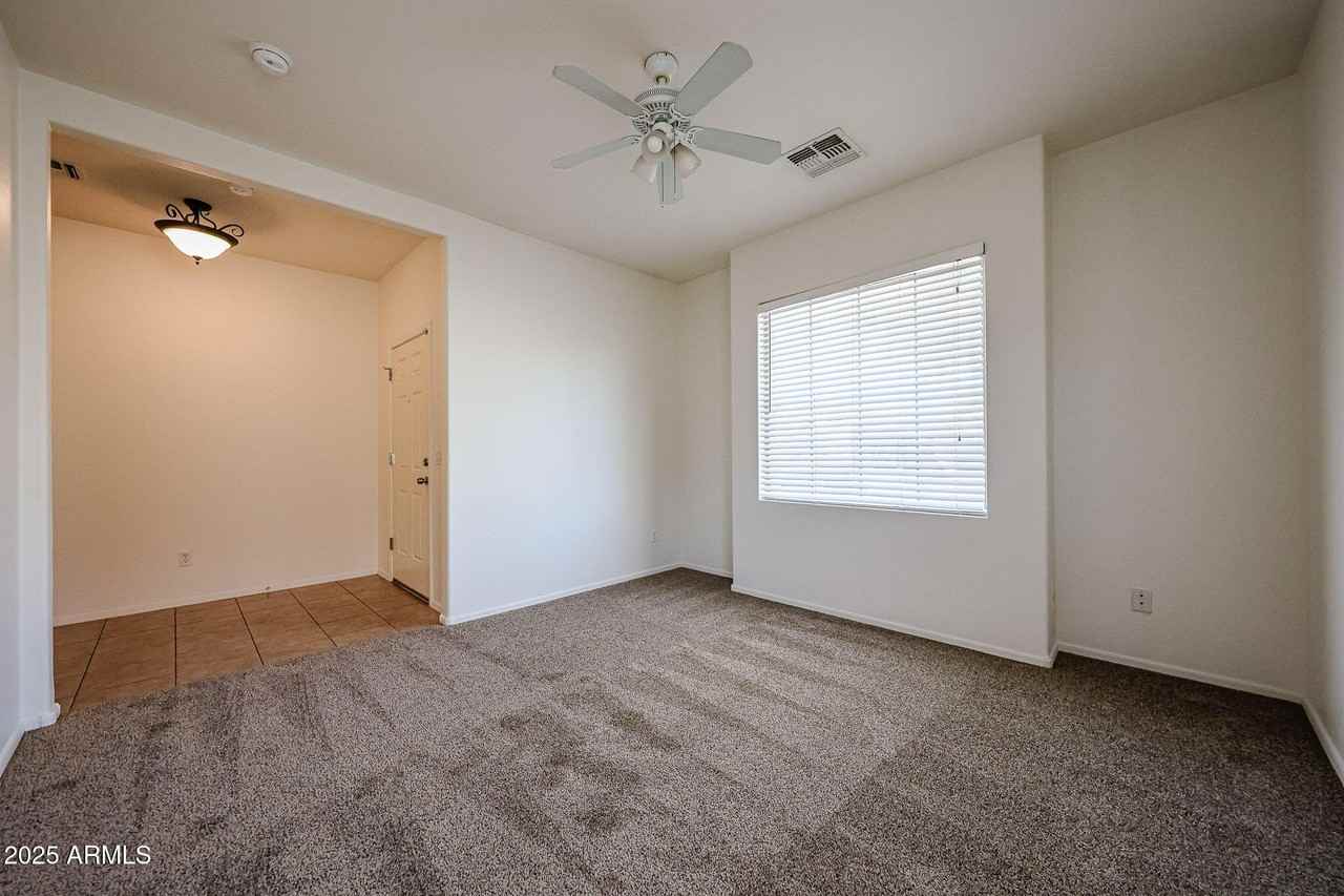 45449 W Alamendras St - Photo 7 of 40