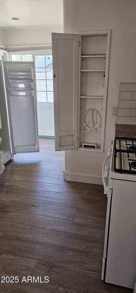 340 East Virginia Circle - Photo 7 of 19