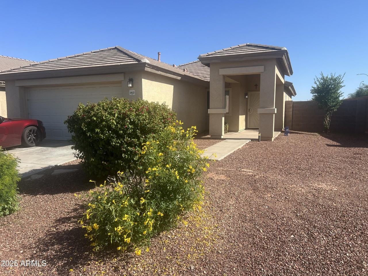 10833 West Elm Lane - Photo 3 of 50