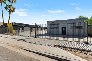 featured image of 1417-1421 E WASHINGTON Street