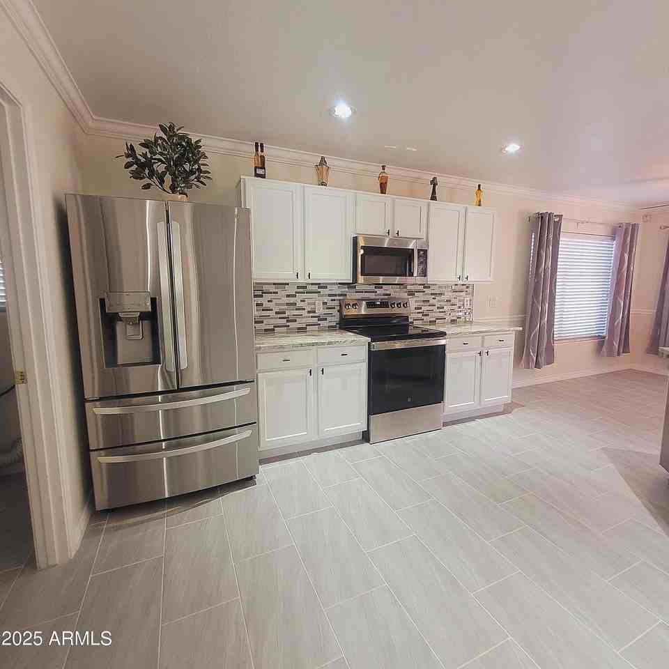 2210 E Paraiso Dr - Photo 5 of 27