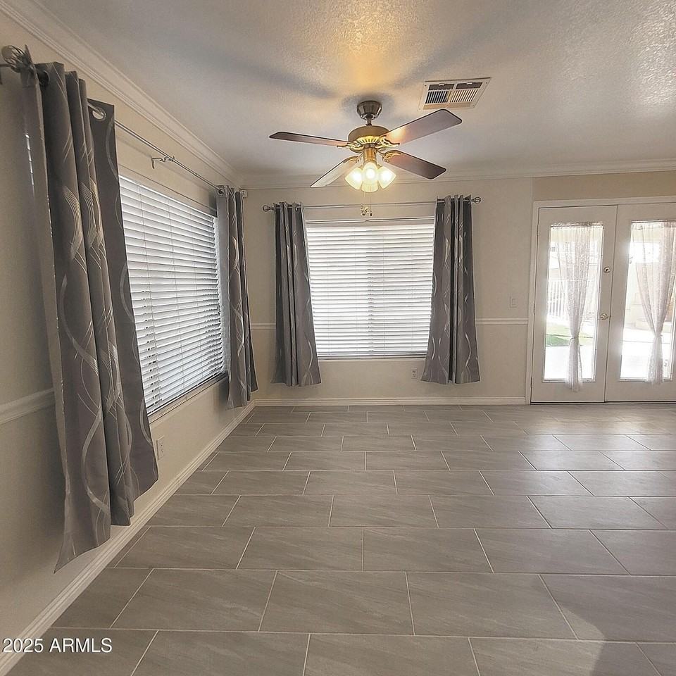 2210 E Paraiso Dr - Photo 7 of 27