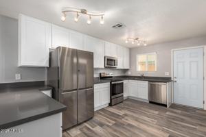 featured image of 214 South 92nd Place #2