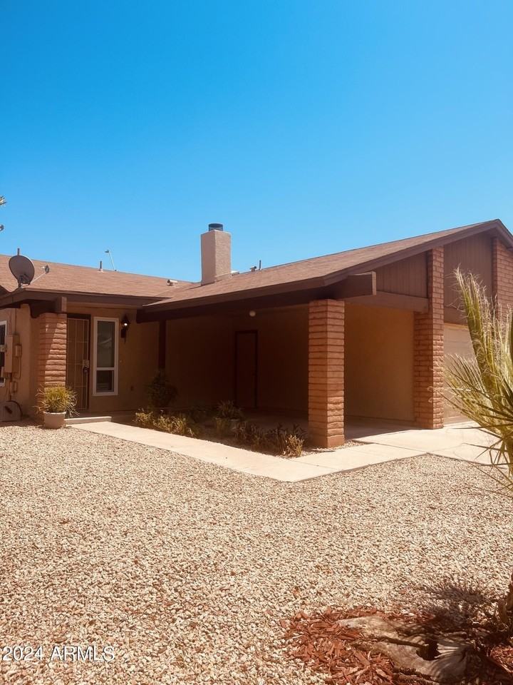 13037 N 51st Dr - Photo 2 of 26