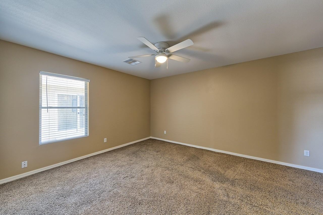 1601 North 13th Avenue - Photo 7 of 11