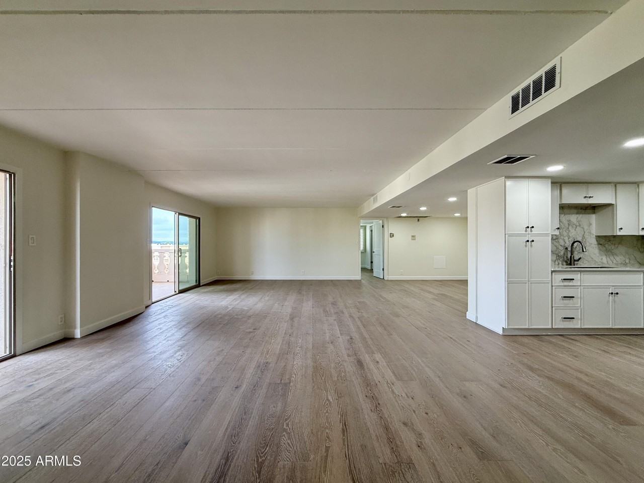 7930 E Camelback Rd Unit 709 #709 - Photo 7 of 41