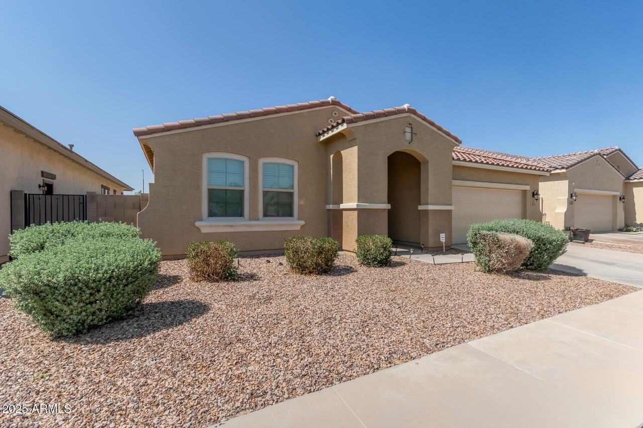 5612 North 109th Avenue - Photo 2 of 30