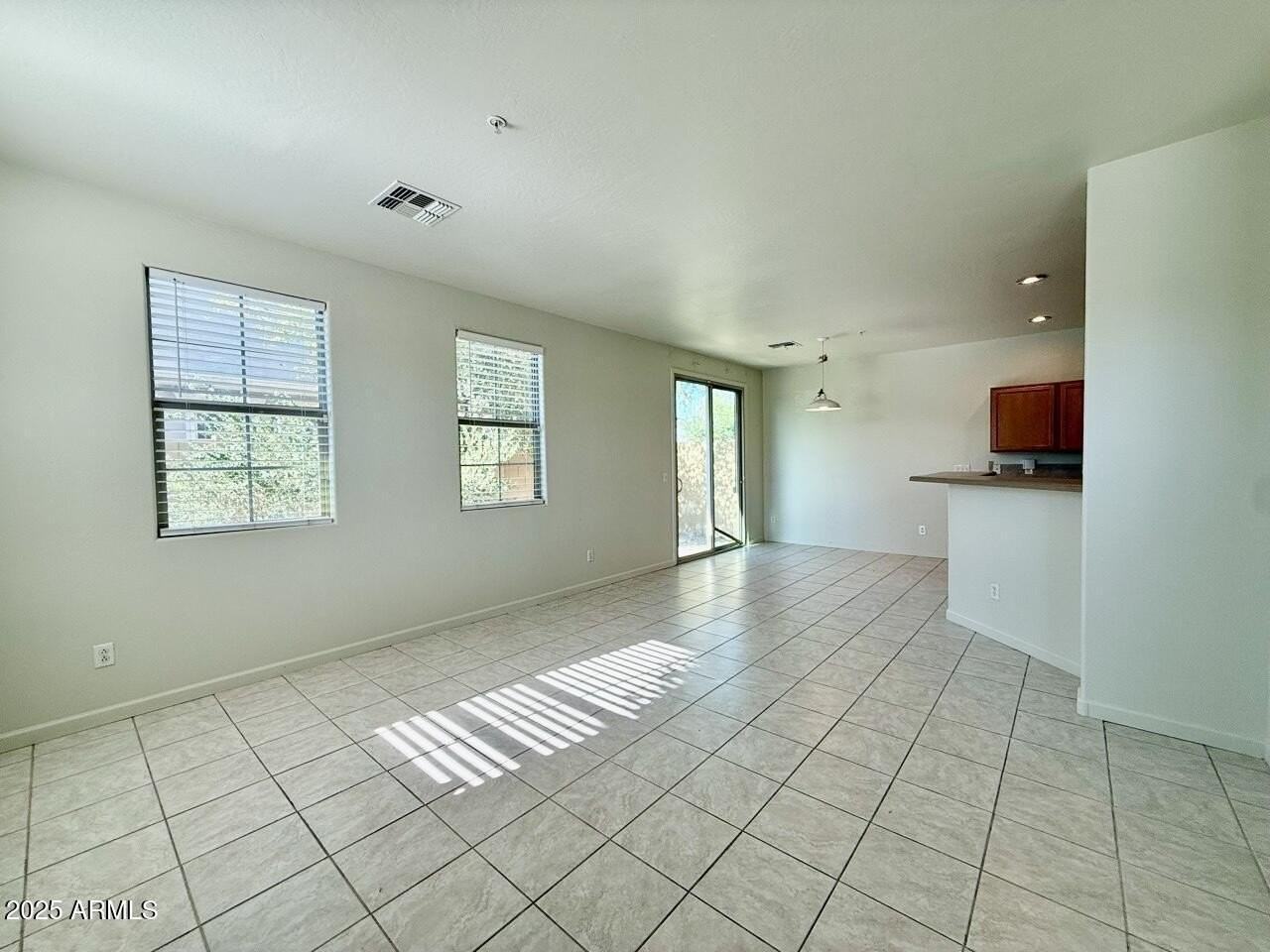 1520 N 80th Dr - Photo 6 of 31