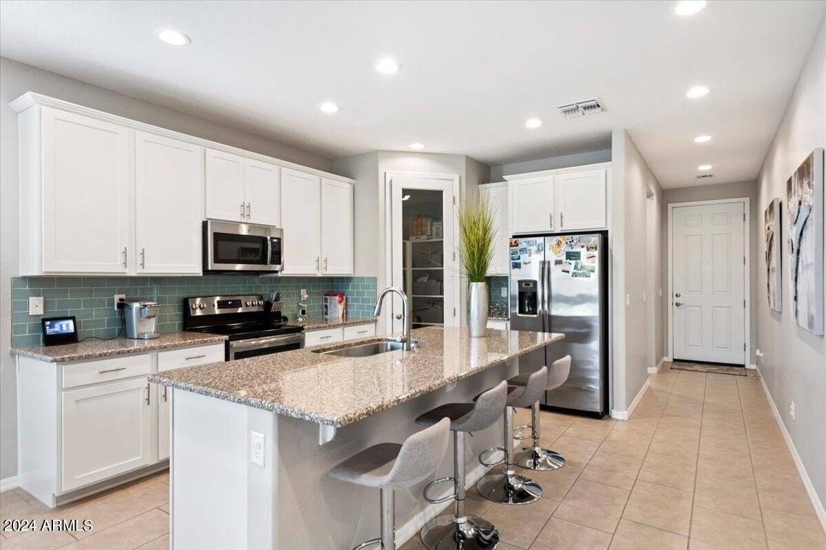 11409 N 165th Ln - Photo 6 of 20