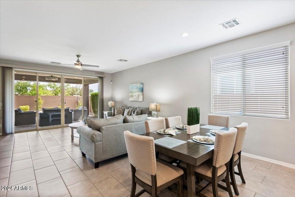 11409 N 165th Ln - Photo 7 of 20