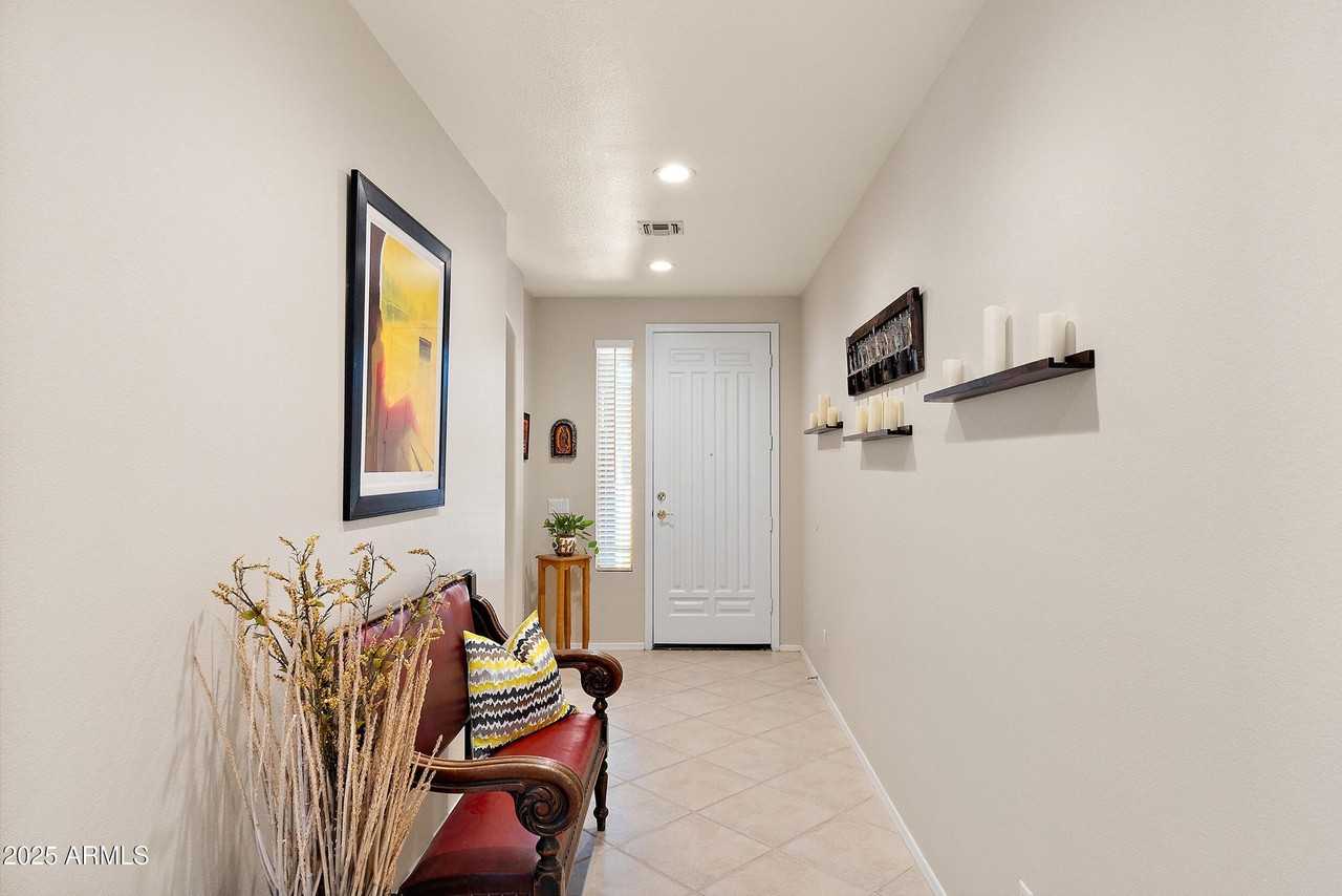 1819 W Deer Creek Rd - Photo 4 of 39