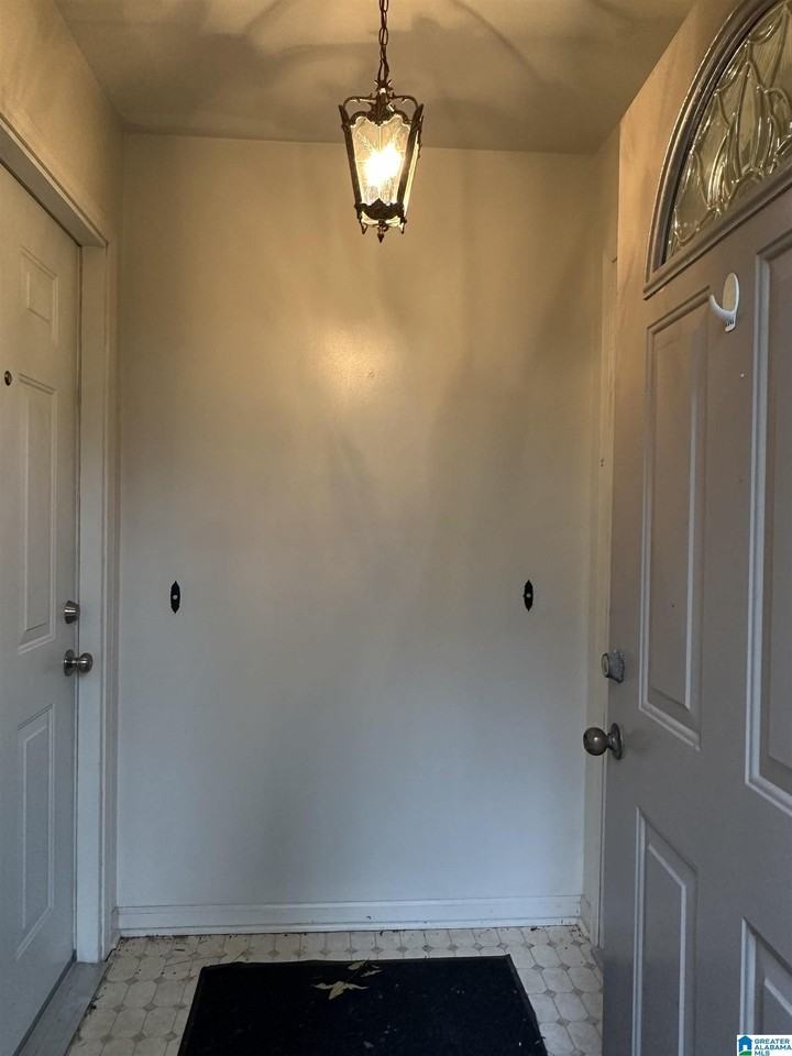 3208 Westbrook Dr - Photo 2 of 13