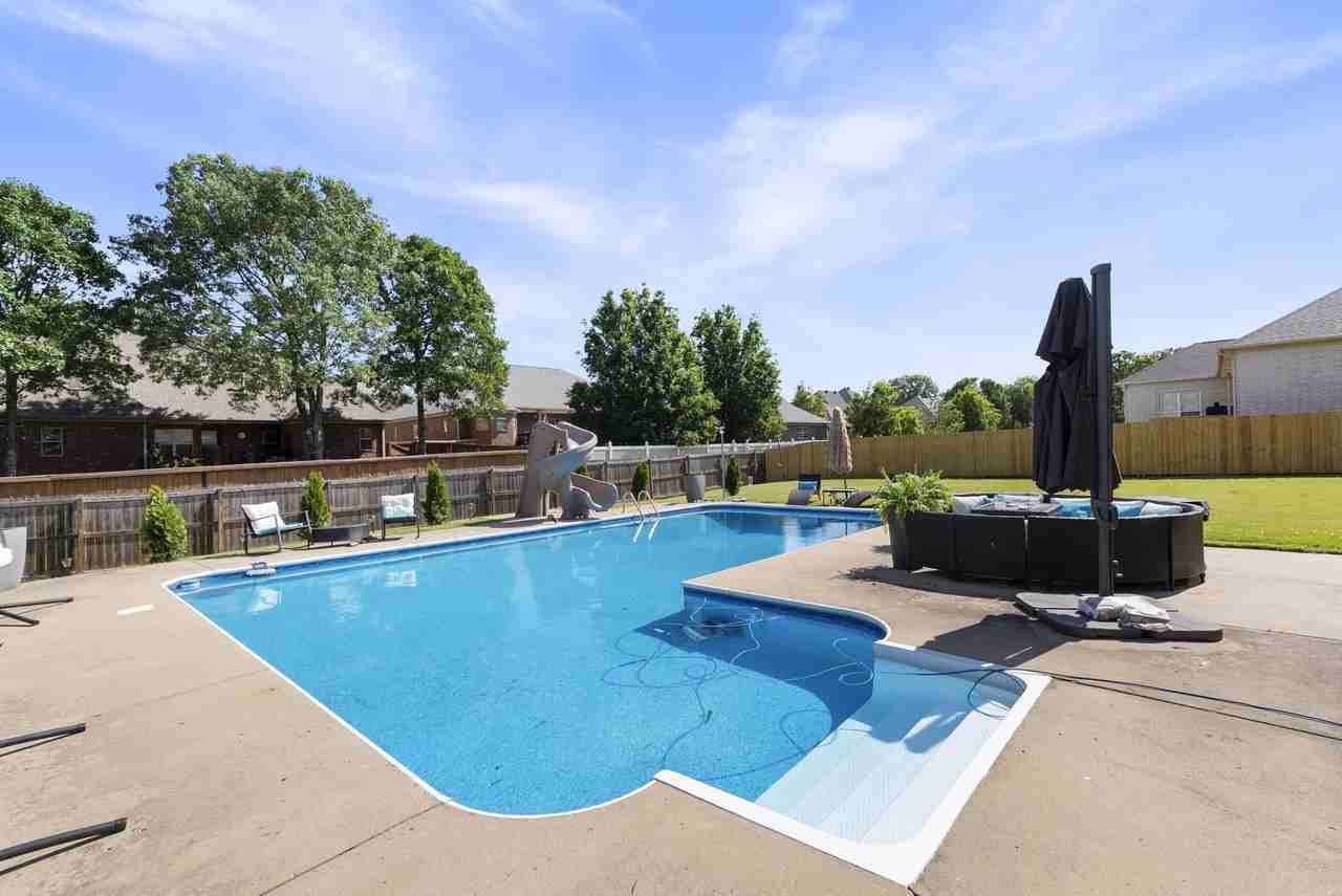 37 Cypress Creek Dr - Photo 2 of 23