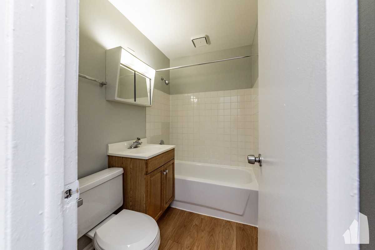 4547 North Dover Street #4537-2C - Photo 7 of 7