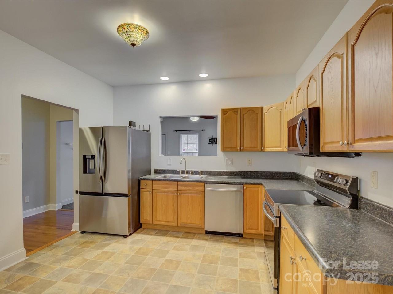 4405 Sugar Cane Court - Photo 7 of 44