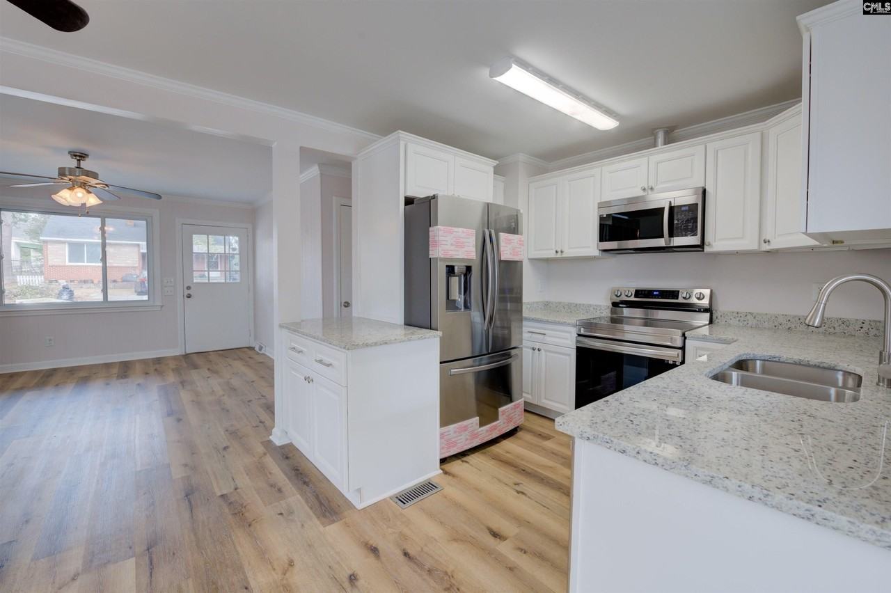 1235 Jensen Street - Photo 5 of 31