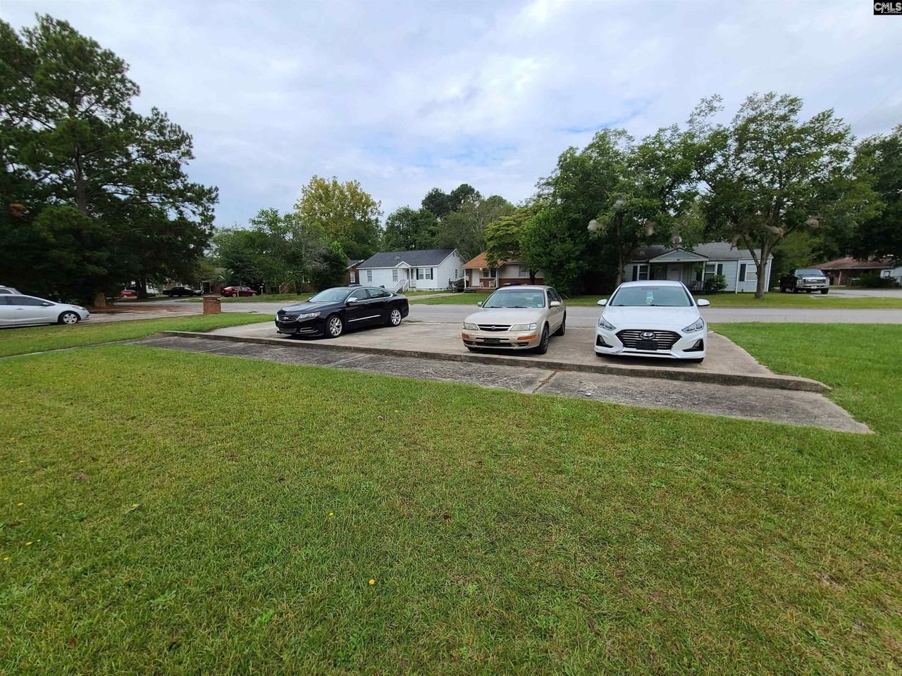 3900 Persimmon St - Photo 2 of 11