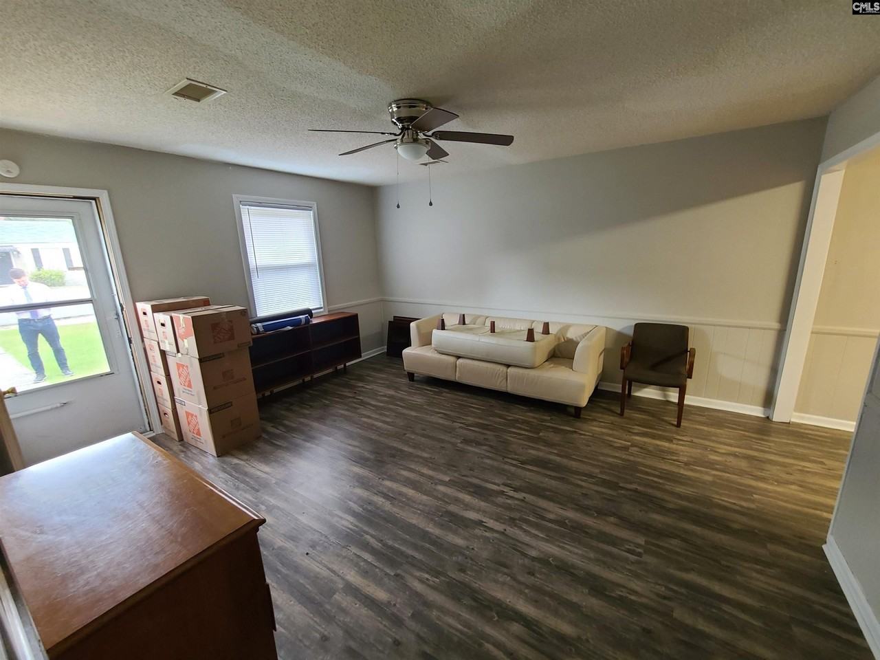 3900 Persimmon St - Photo 5 of 11