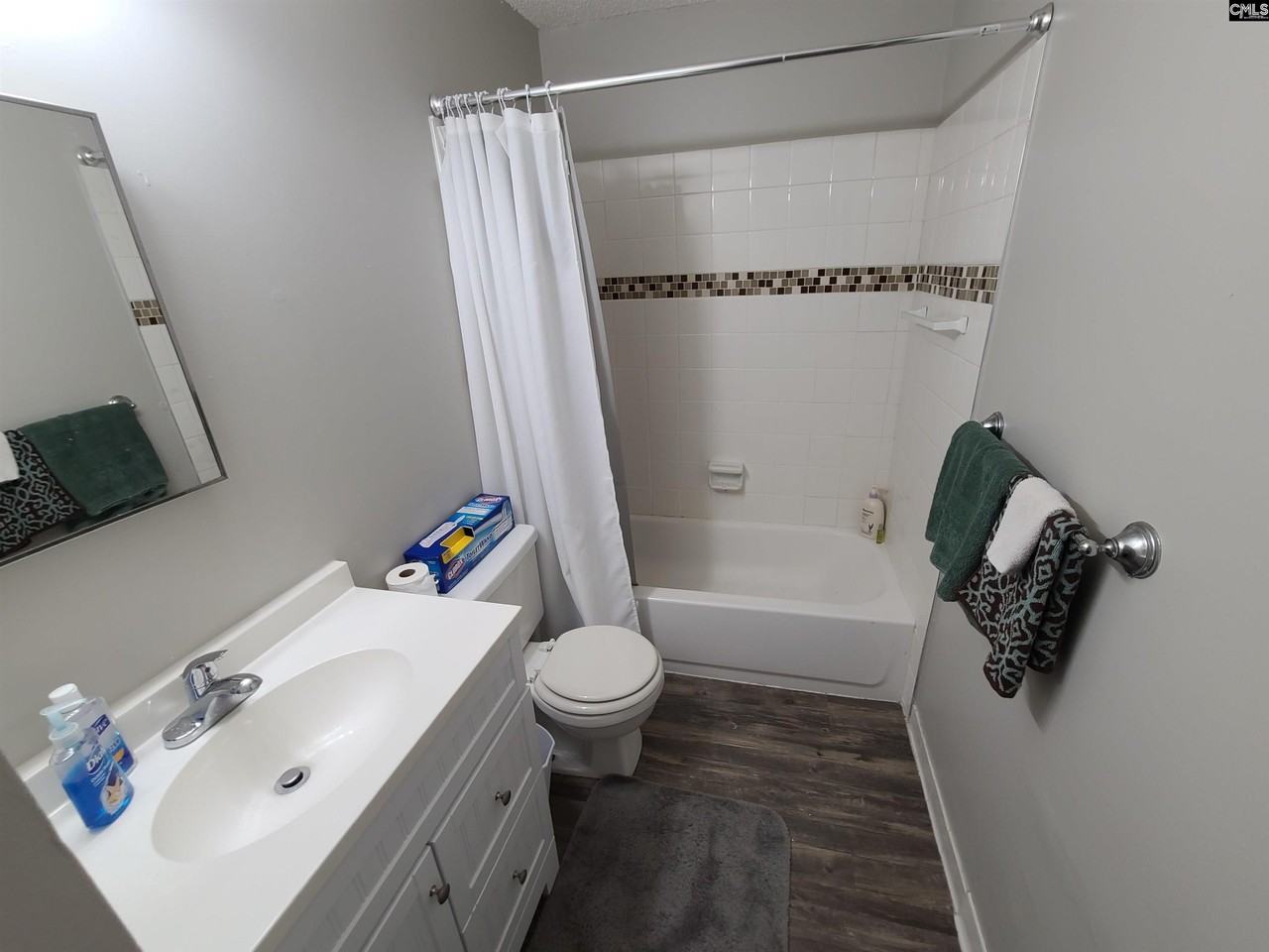 3900 Persimmon St - Photo 7 of 11