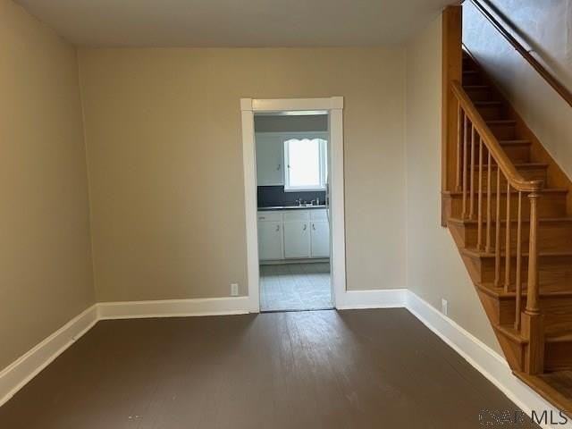 614 Forest Ave - Photo 5 of 10