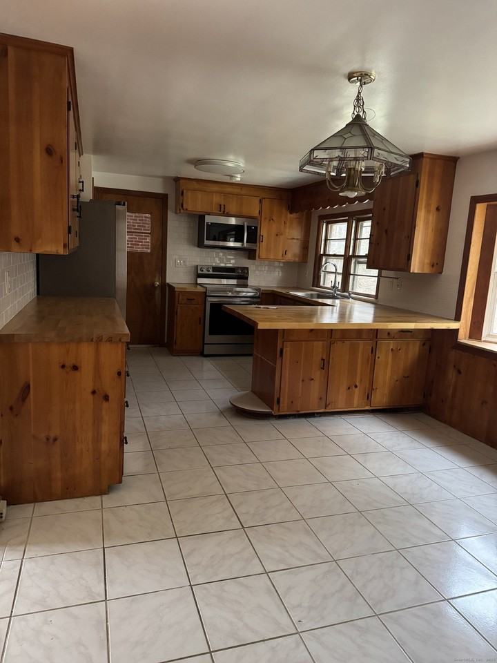 85 Mountain Rd - Photo 5 of 15