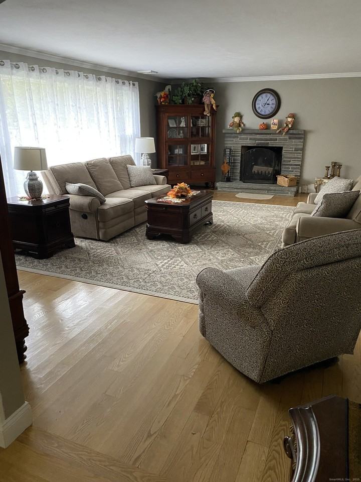 5 Meadow Wood Rd - Photo 5 of 20