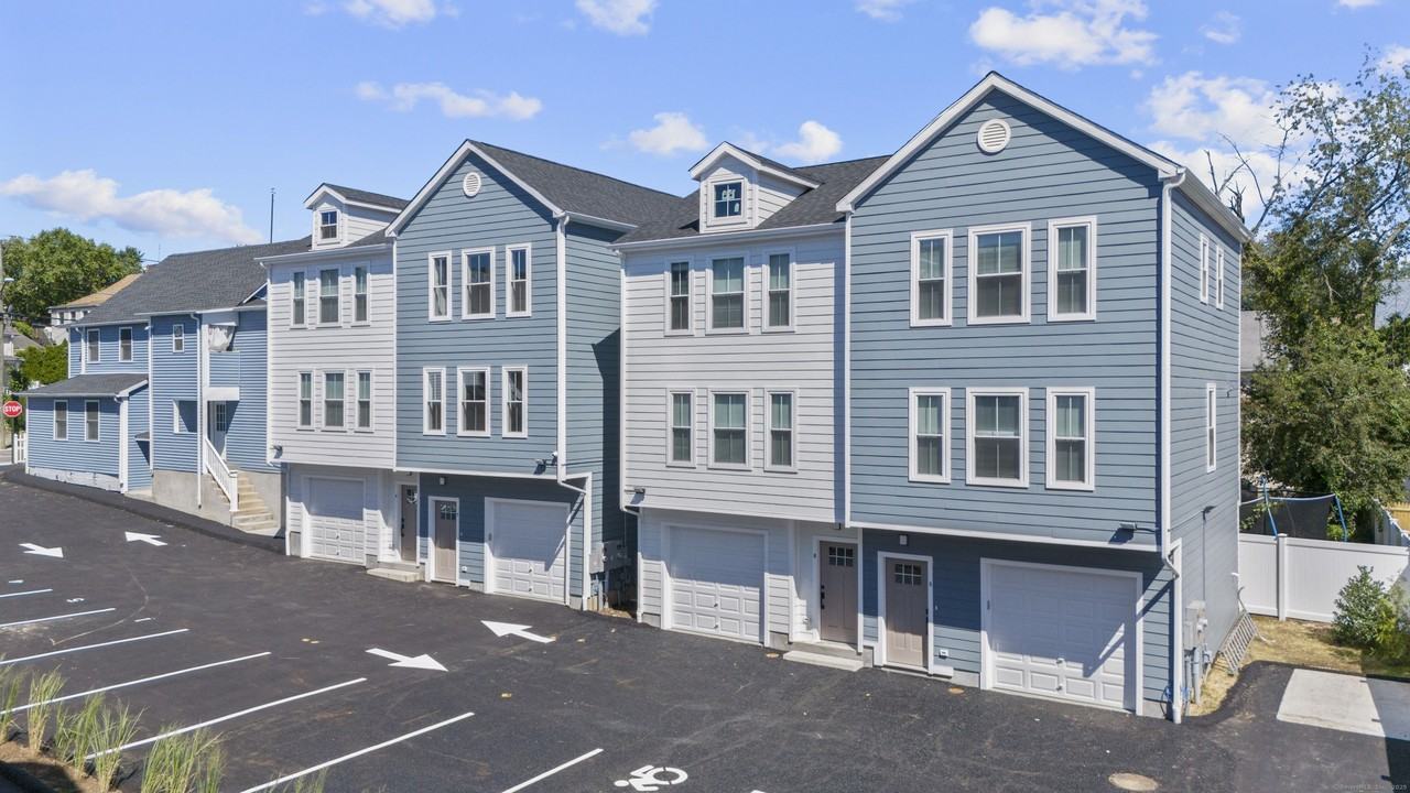 14 Taylor Street #11