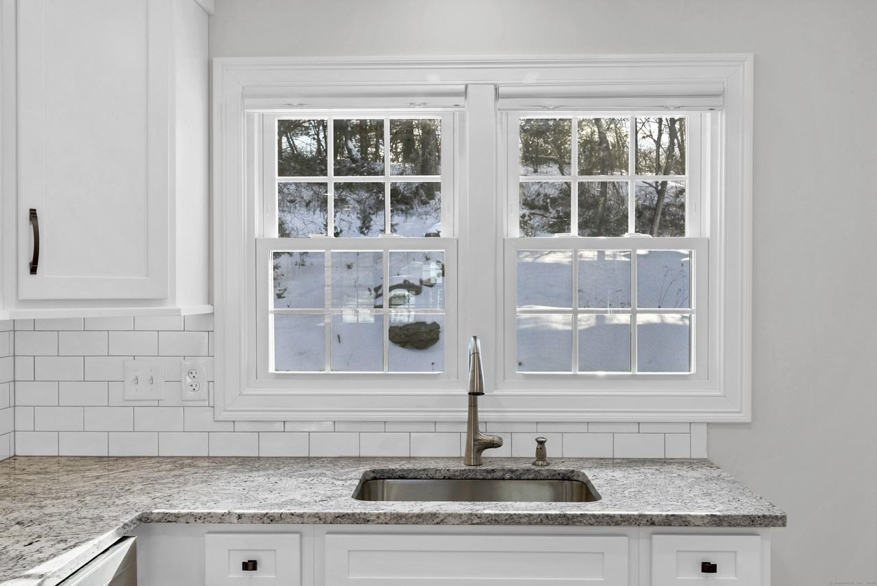 122 North St #4 - Photo 6 of 22