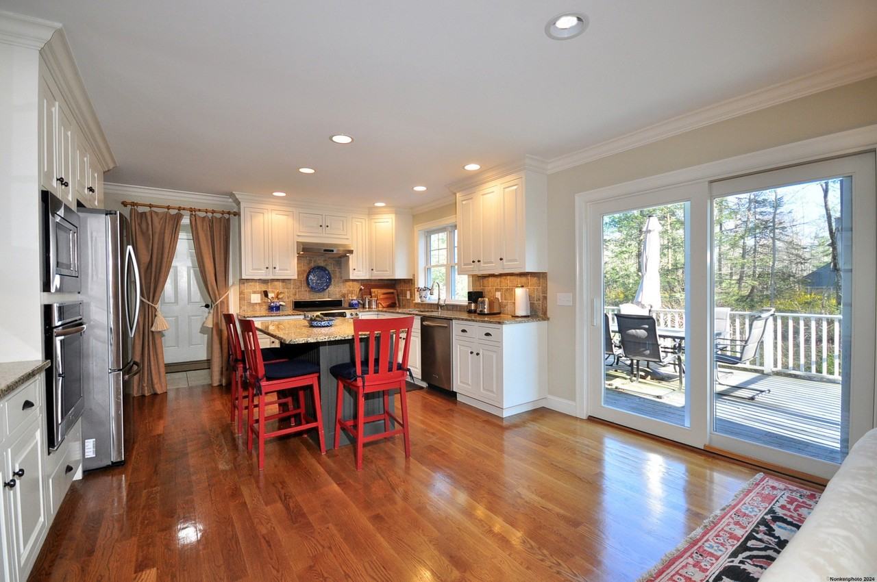 5 Belshyre Ct - Photo 6 of 33