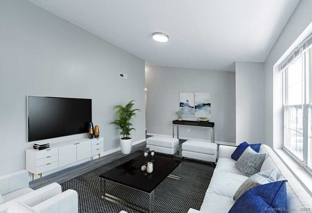 253 W River St - Photo 5 of 6