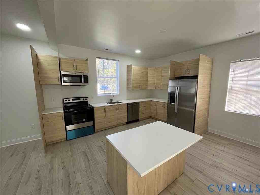 10351 Greenwood Rd - Photo 7 of 15