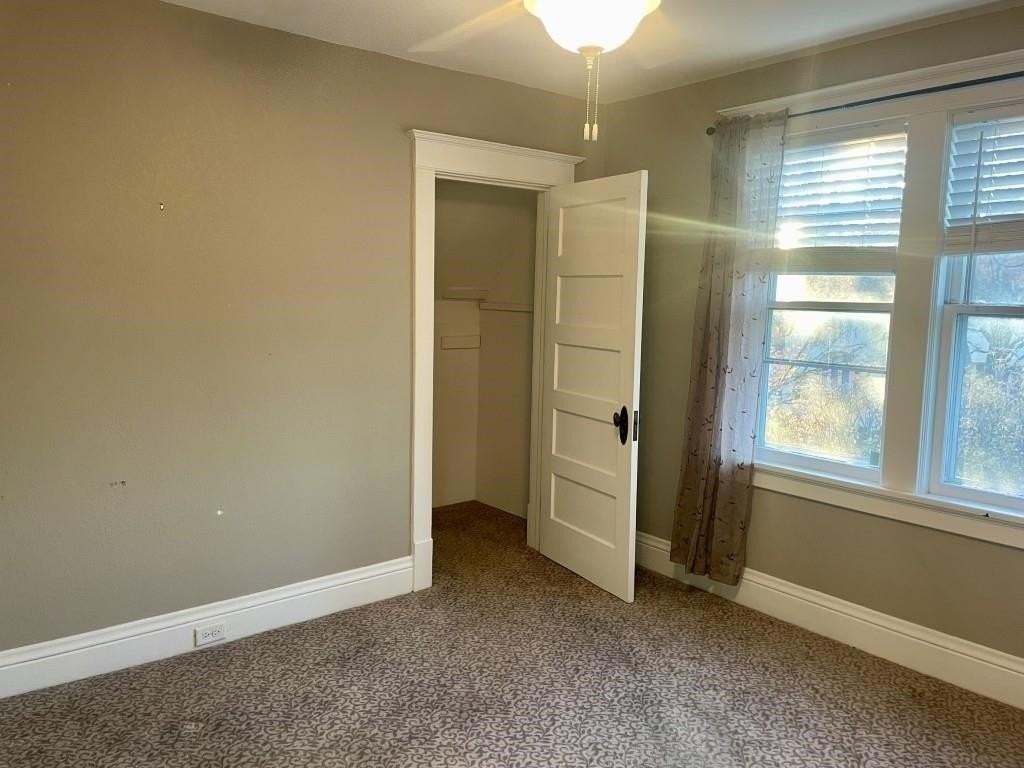 905 N 6th St - Photo 4 of 7