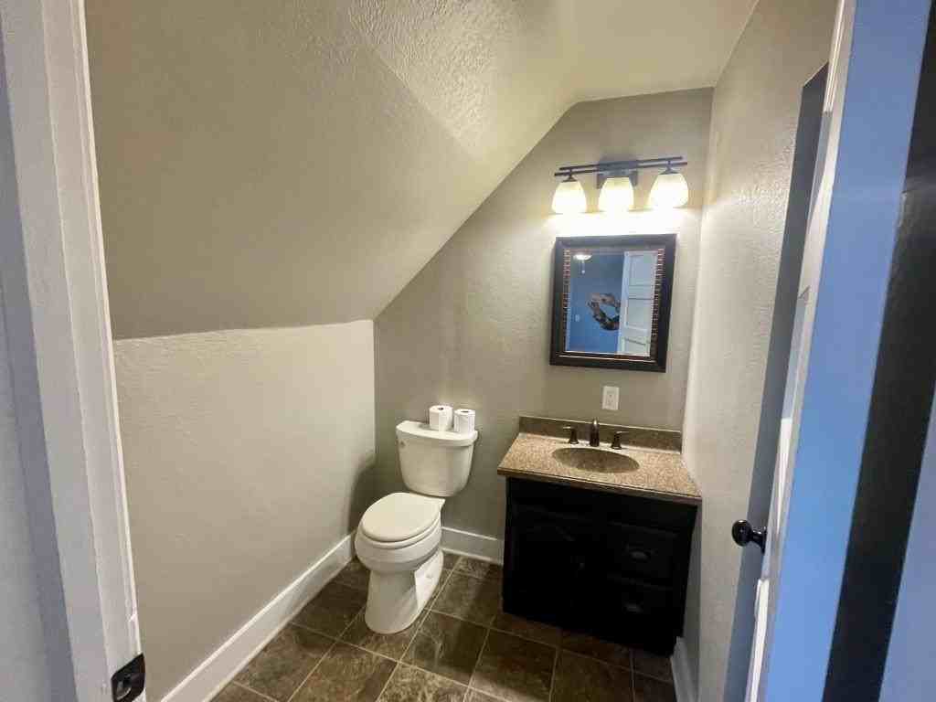 905 N 6th St - Photo 7 of 7