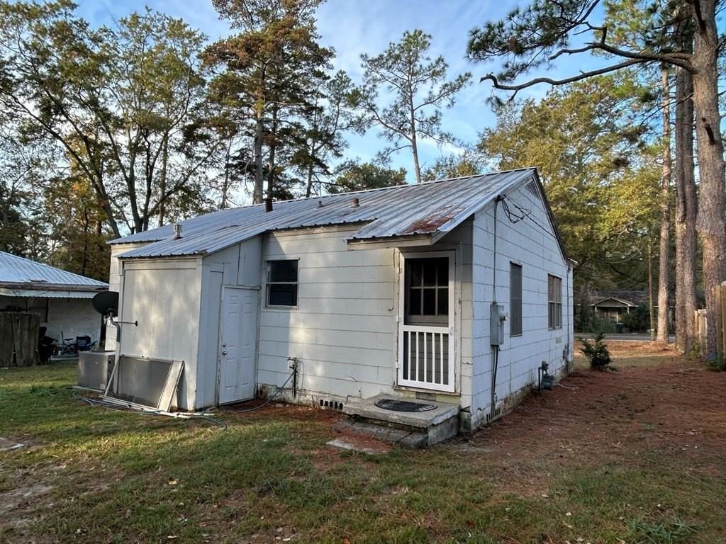 1267 S Park Ave - Photo 6 of 16