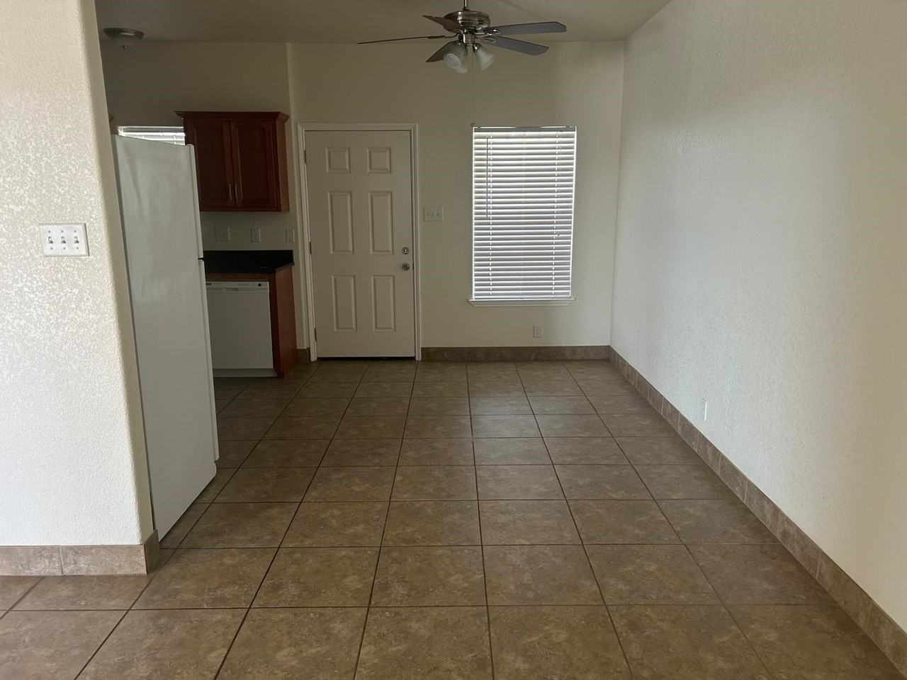 317 Don Martin - Photo 5 of 12