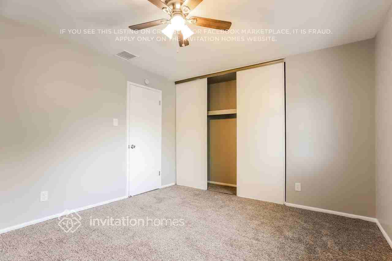 2617 S Salida St - Photo 7 of 16