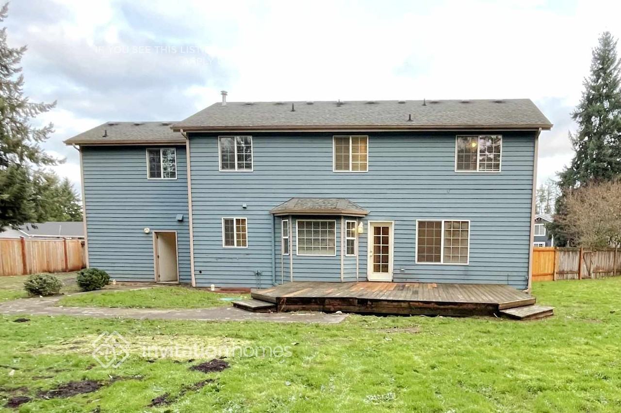 21720 82nd Avenue East - Photo 2 of 3