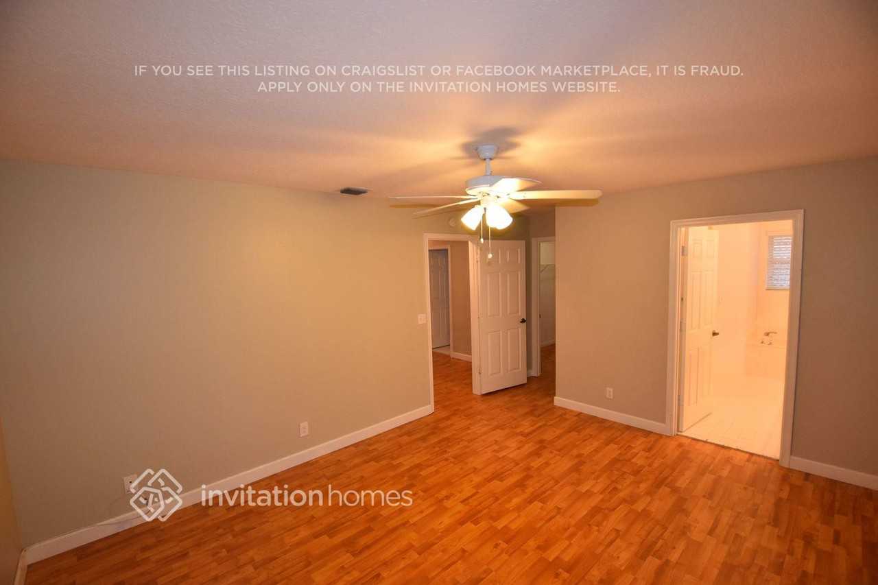 10154 Aqua Vista Way - Photo 5 of 12