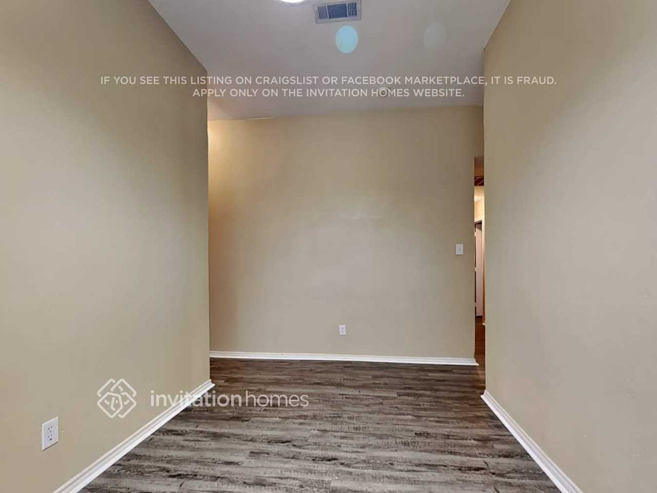 2800 Saint Martin Dr - Photo 5 of 18