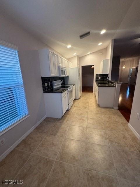 10018 Oakhurst Way - Photo 6 of 40