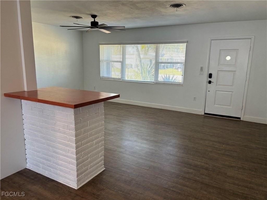 5521 Granada Rd - Photo 3 of 17