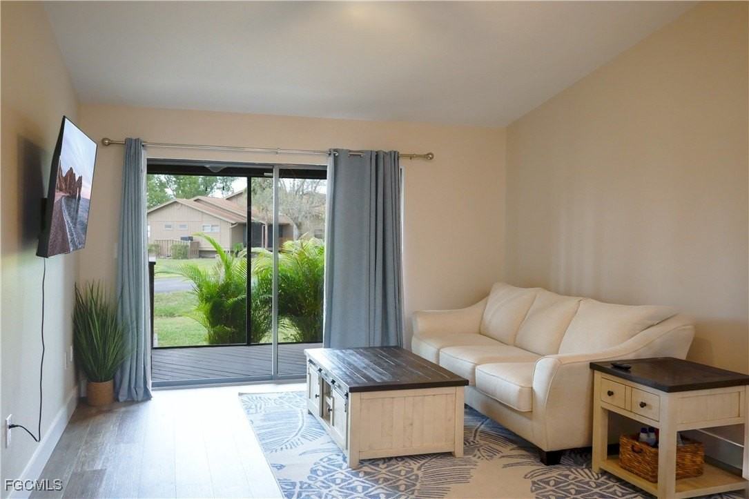 17749 Grande Bayou Ct - Photo 4 of 18