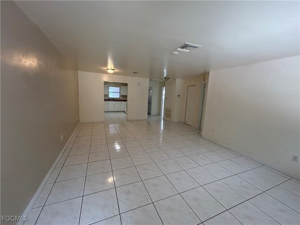 245 Meadow Rd - Photo 2 of 8